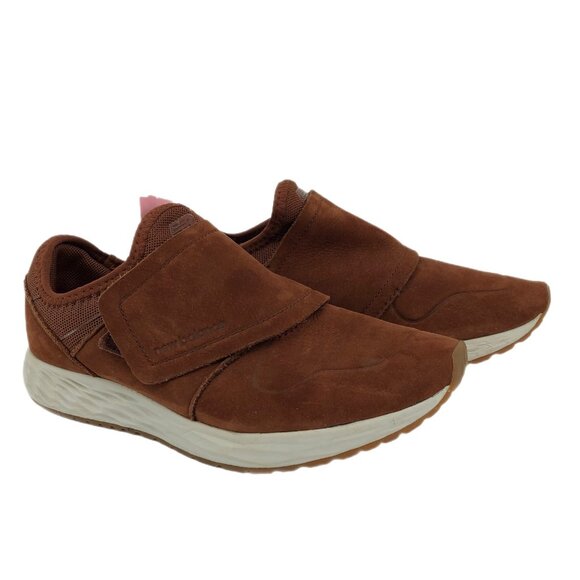 Athletic_Shoes